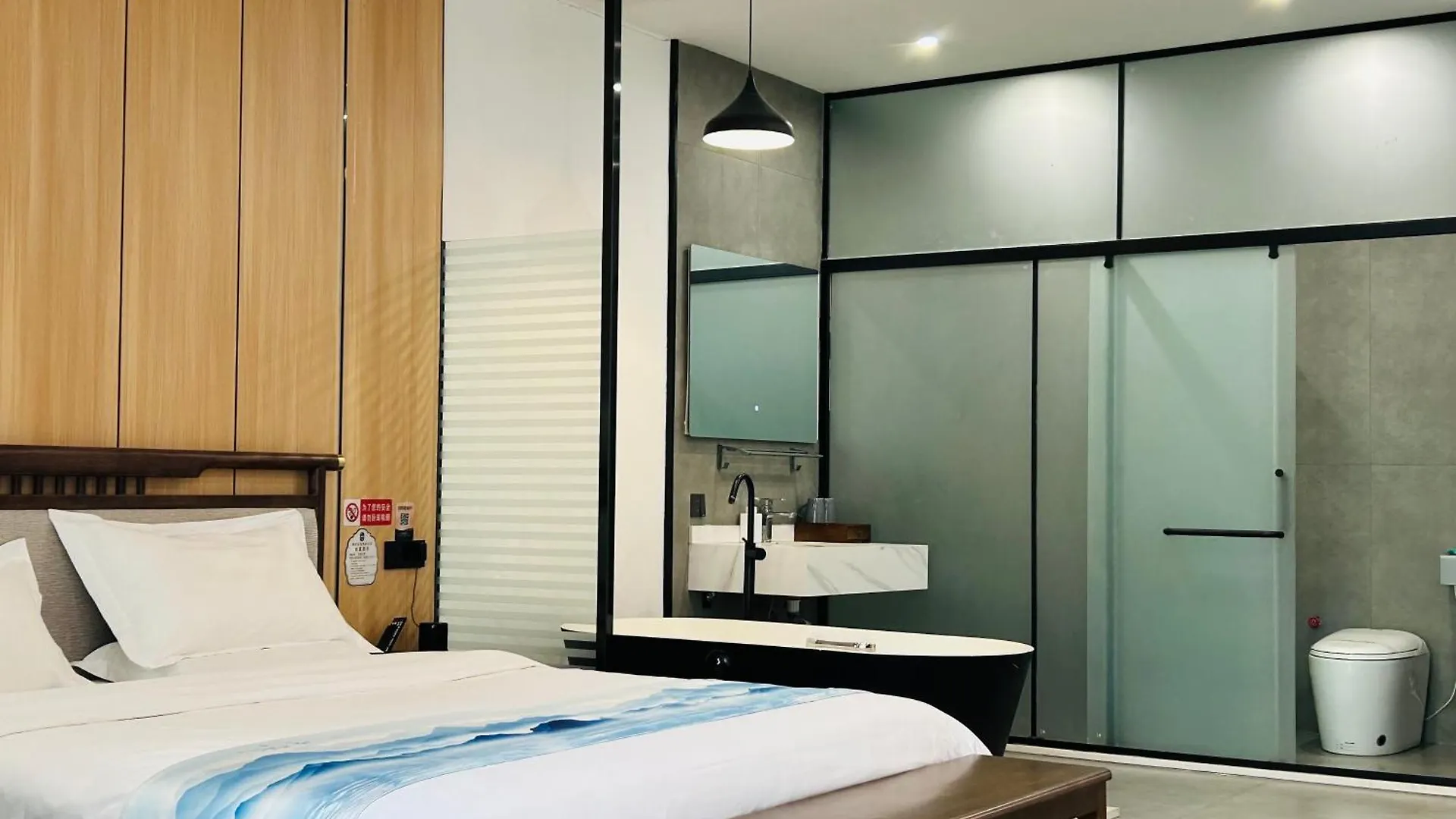 Qichi Waterfront B&B Hotel Lojang