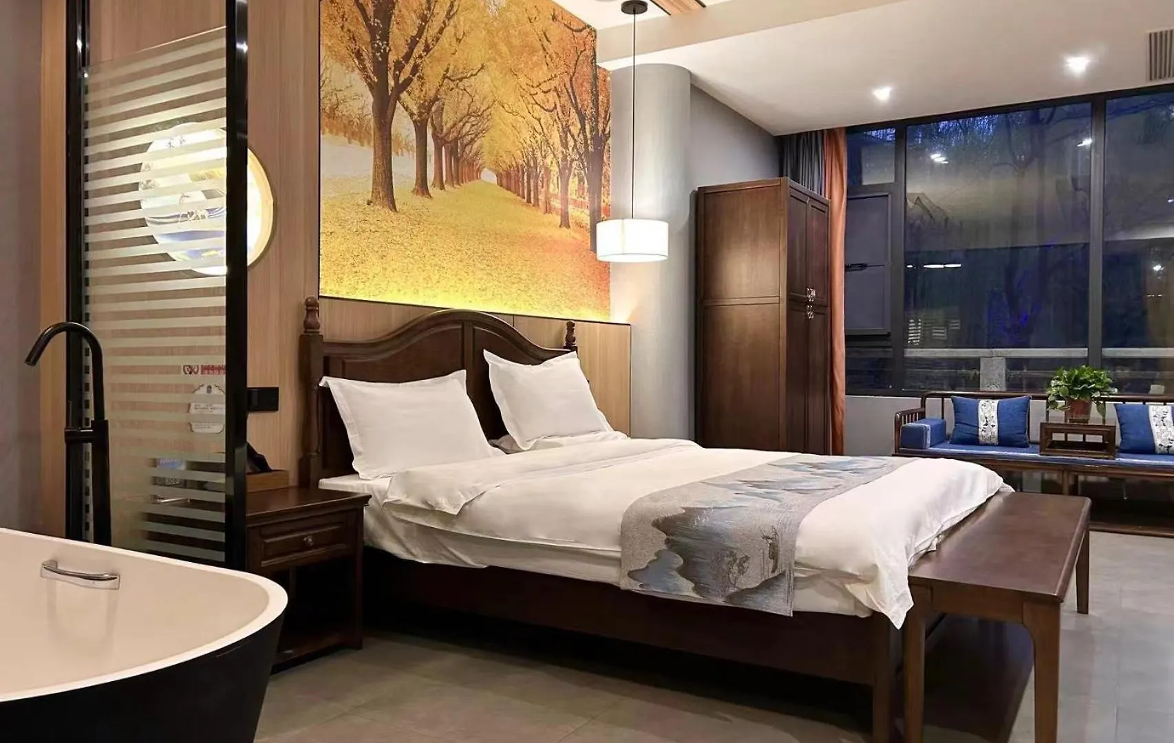 Qichi Waterfront B&B Hotel Lojang 3*,  Kína