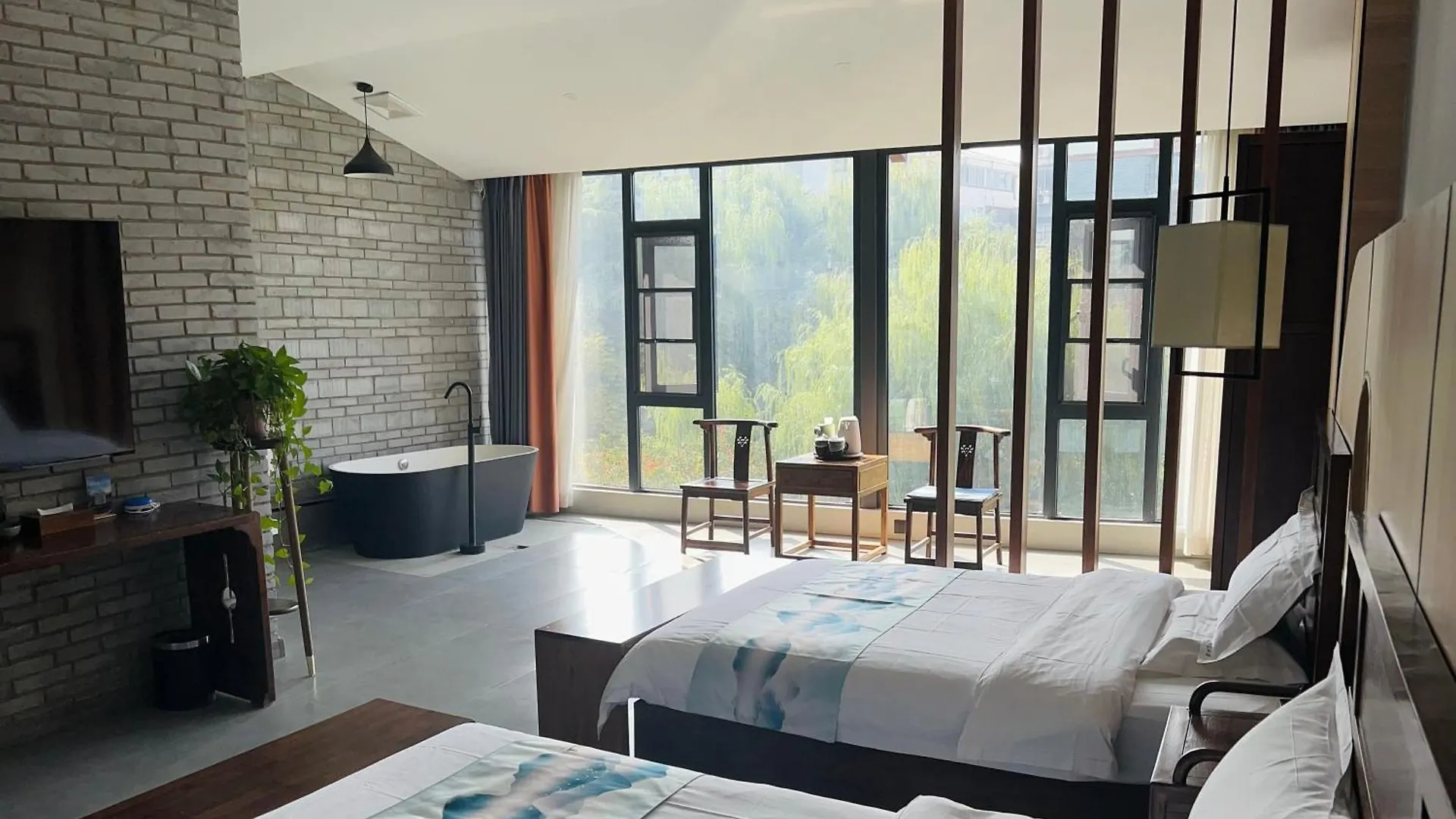 Qichi Waterfront B&B Hotel Lojang