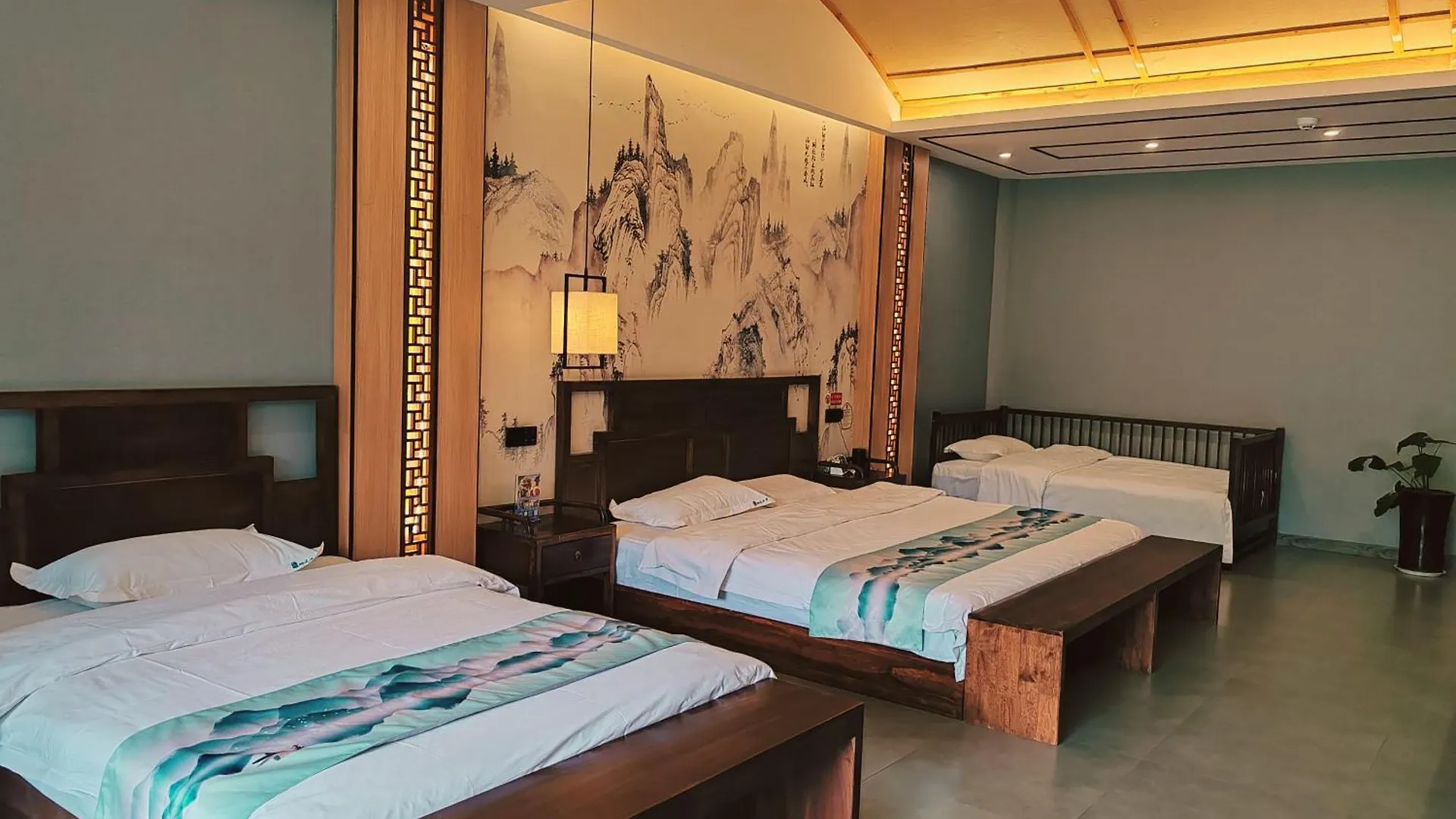 Qichi Waterfront B&B Hotel Lojang 3*,  Kína